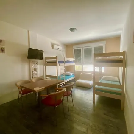 Crazy House بيت شباب *