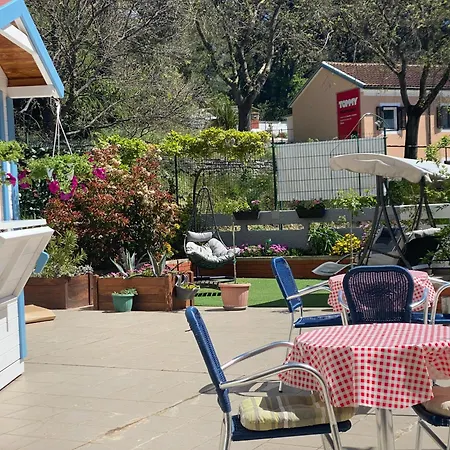 Sol Garden - With A Soul אכסניה *