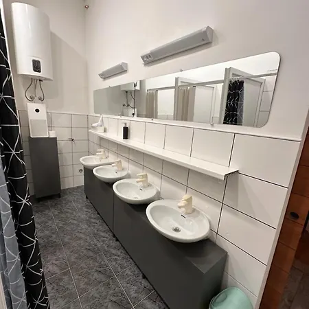 Sol Garden - With A Soul بيت شباب