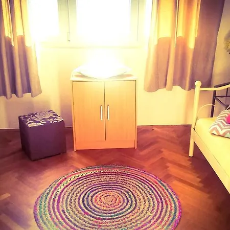 Crazy House Pola