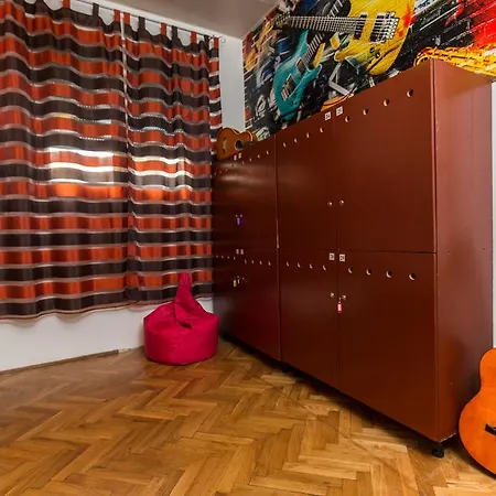 Crazy House * Pola