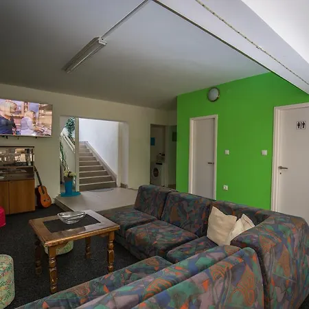 بيت شباب Sol Garden - With A Soul