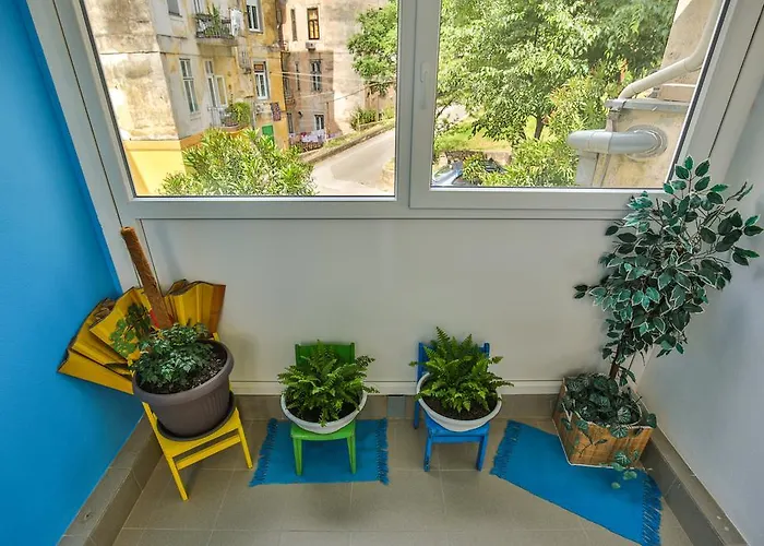 Hostal Sol Garden - With A Soul Pula